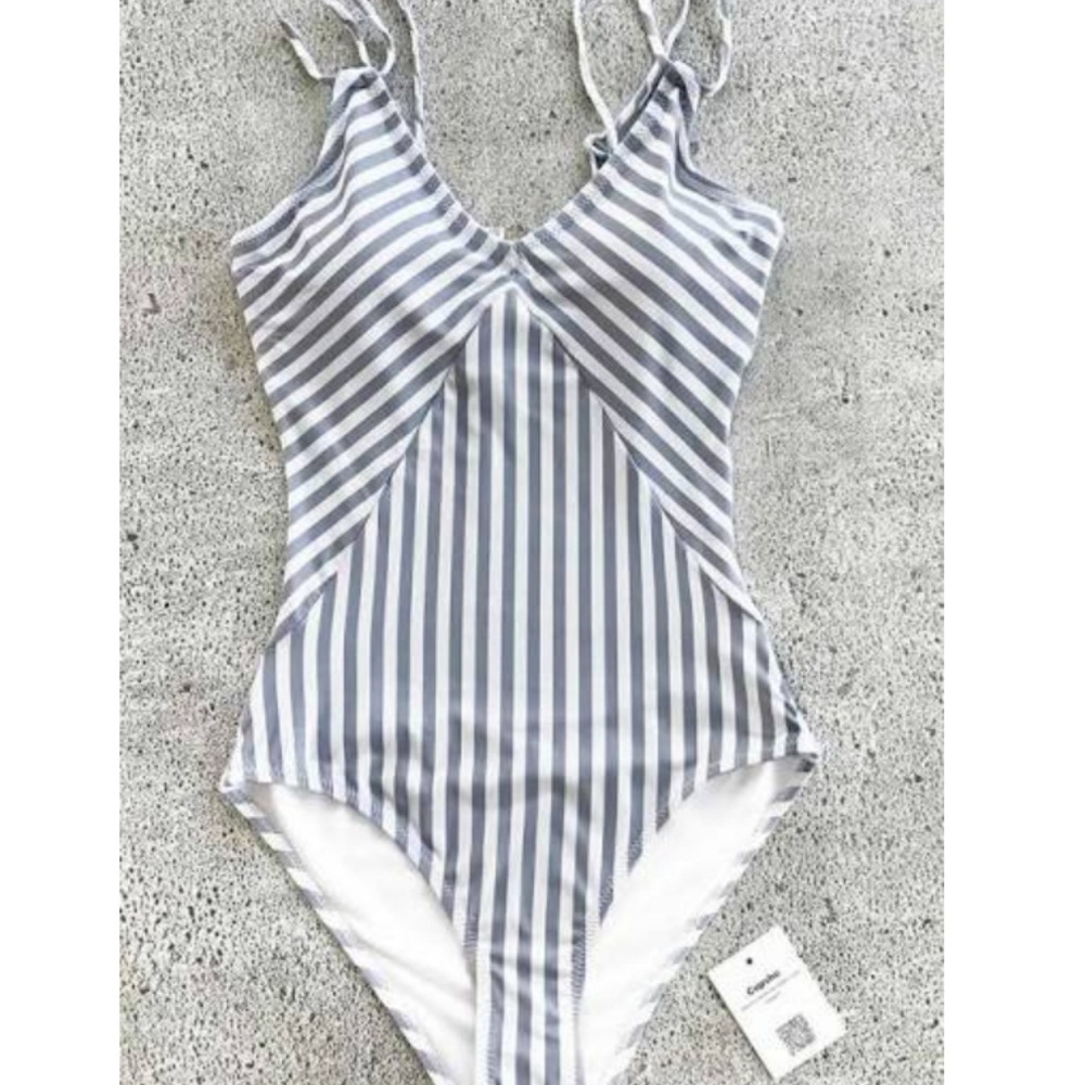 ISO: swimsuit like the one pictured